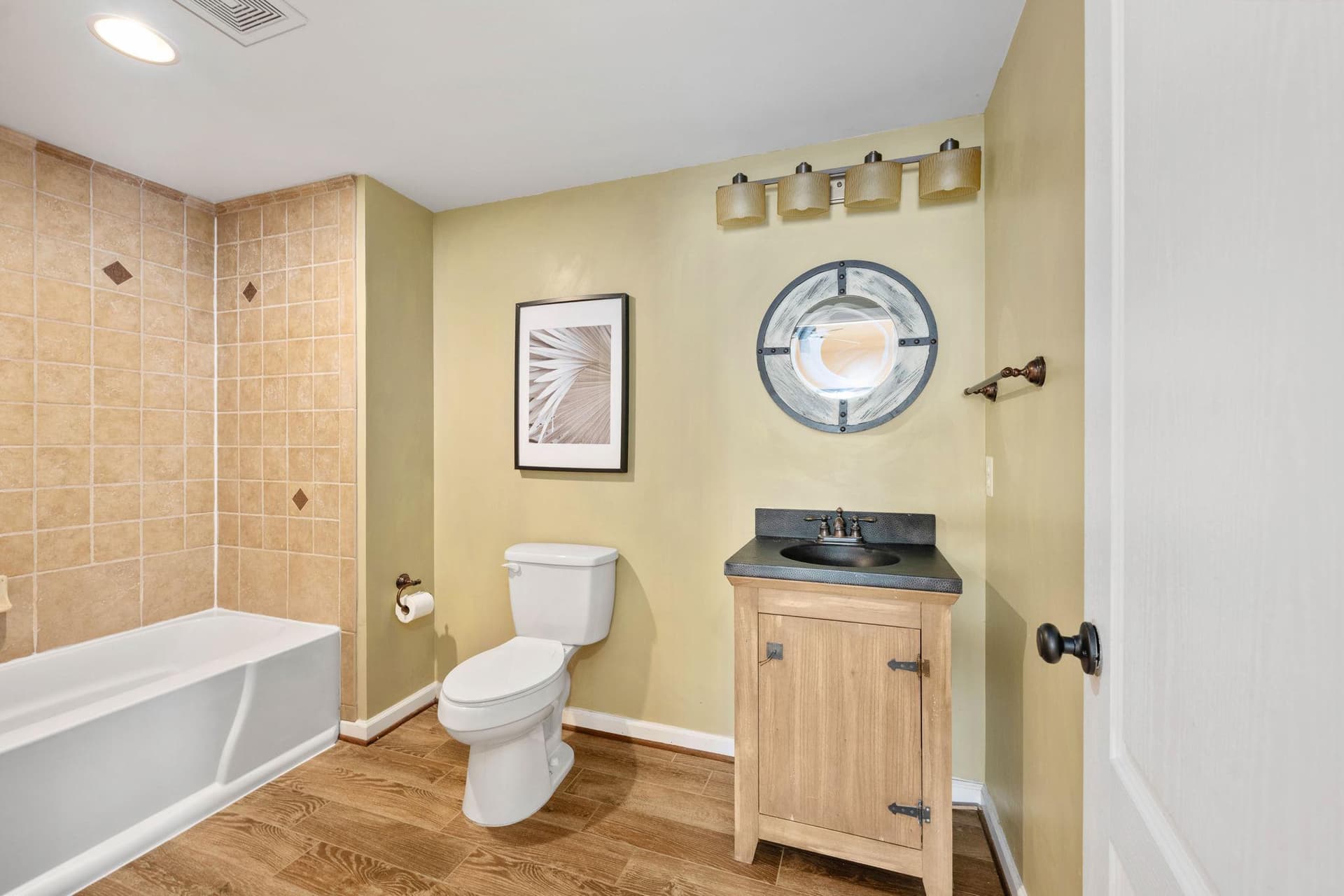 127 Coachman Circle photo 53