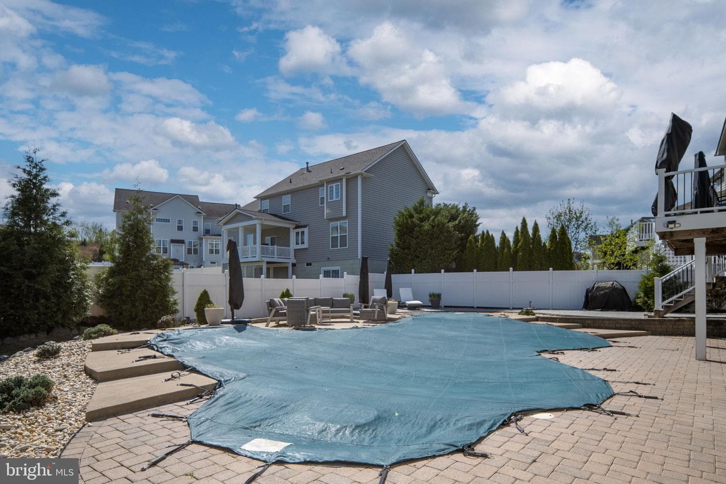 127 Coachman Circle photo 65