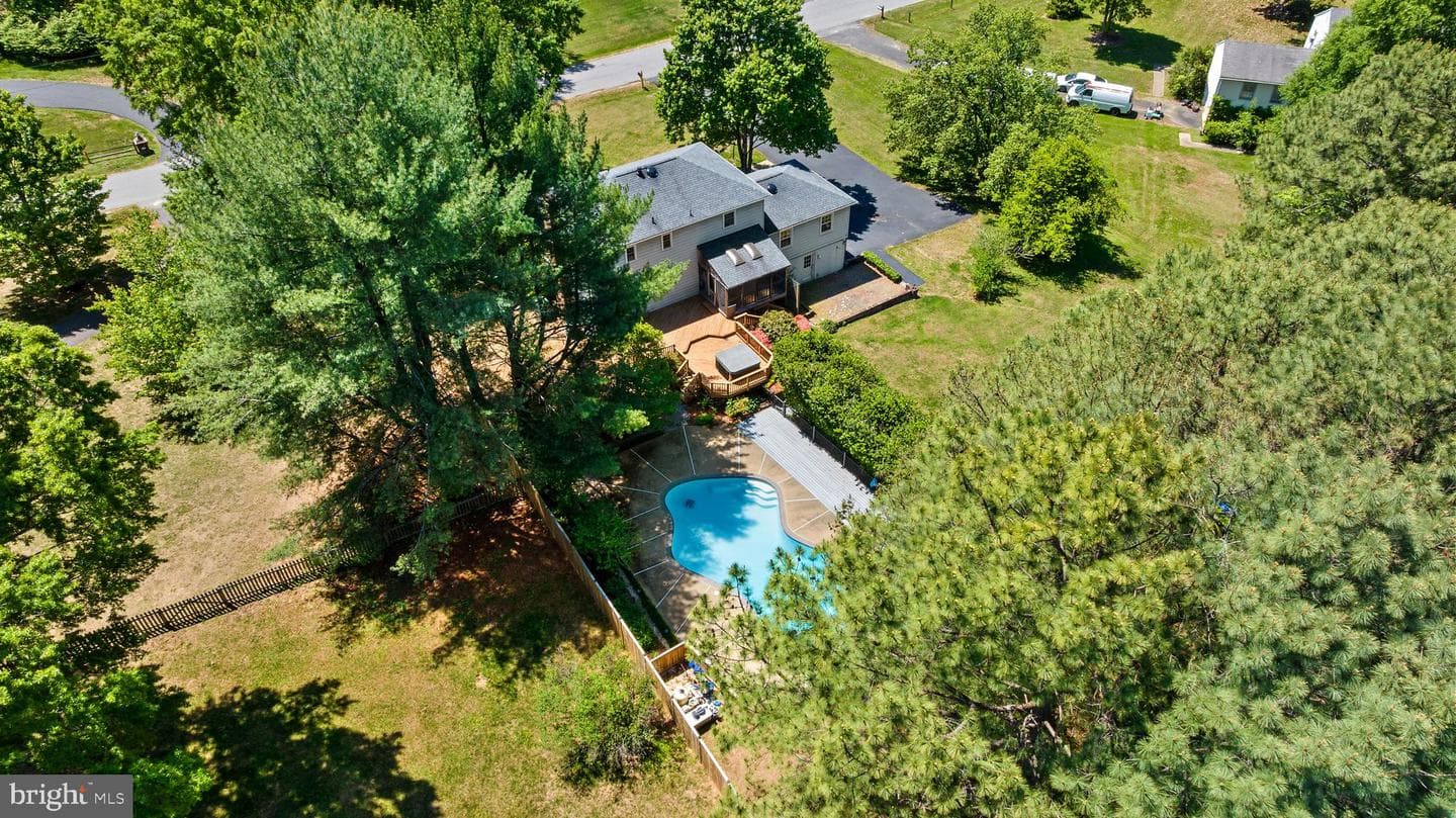 309 Ingleside Drive photo 7