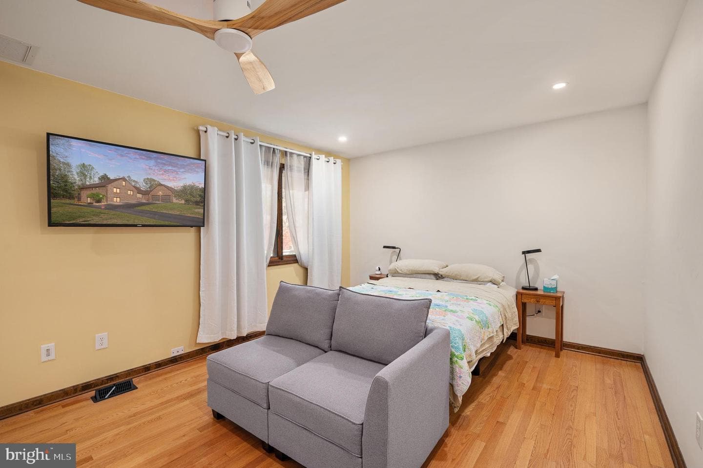 50 Burgess Lane photo 40