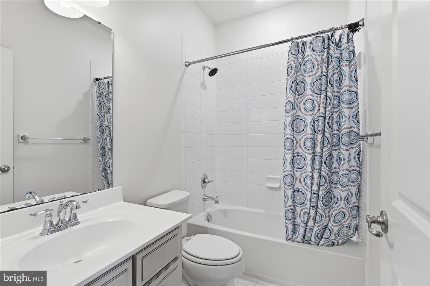 211 Freesia Lane photo 27