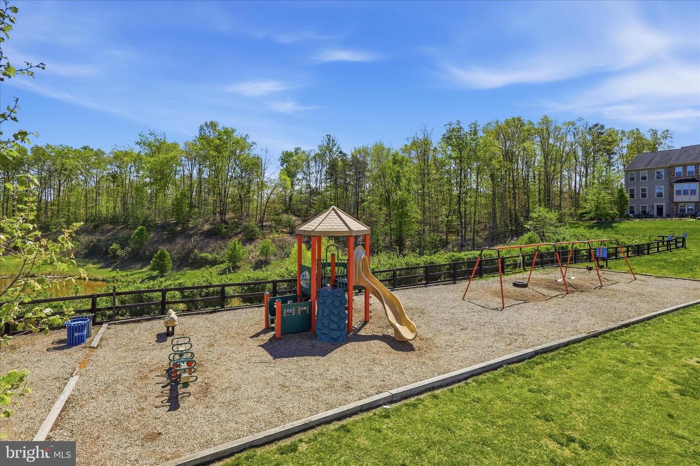 211 Freesia Lane photo 35