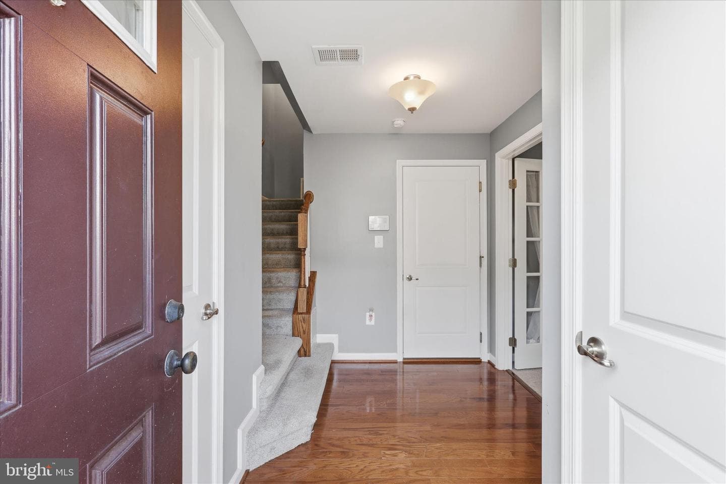 211 Freesia Lane photo 6