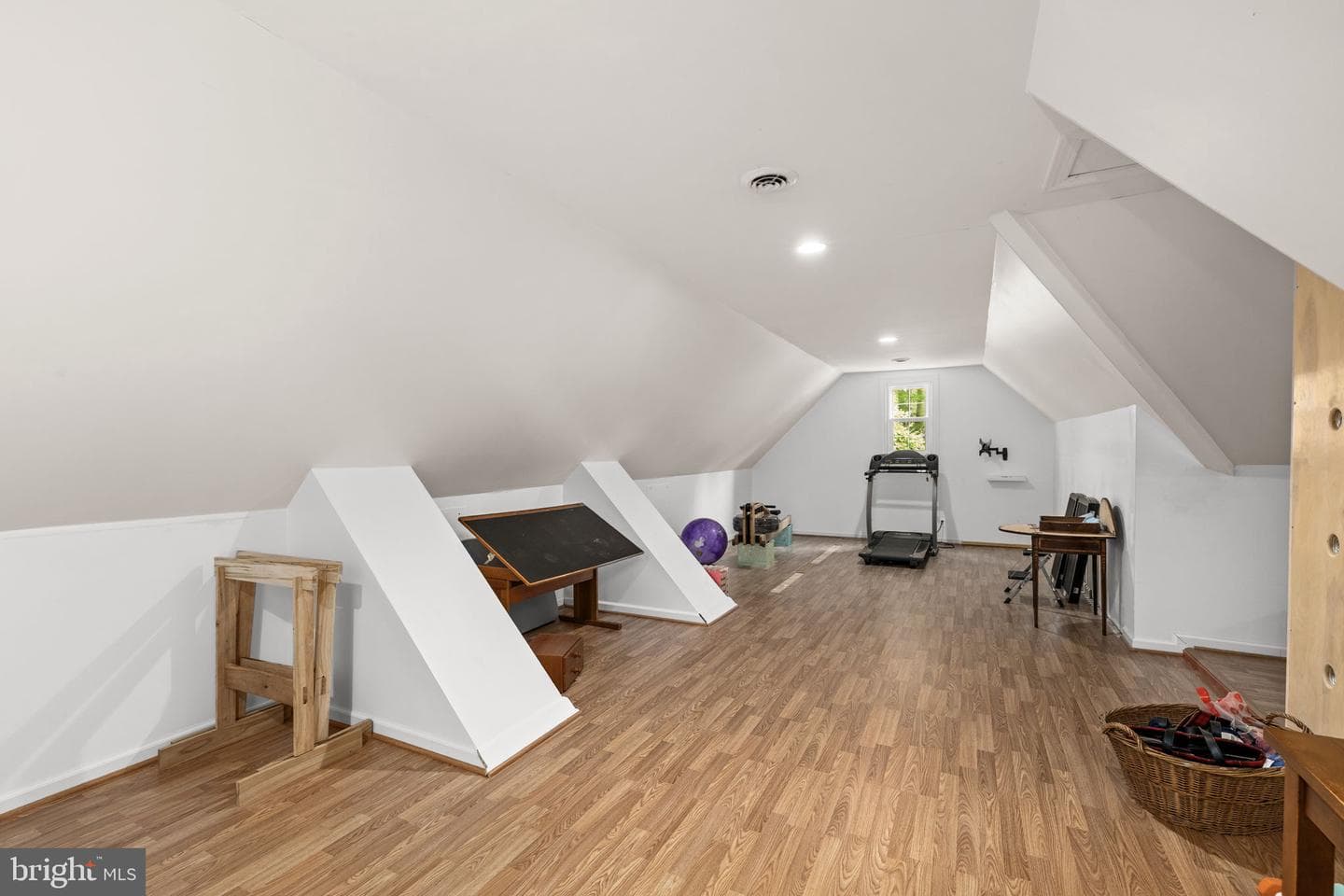 40 Holly Tree Lane photo 65