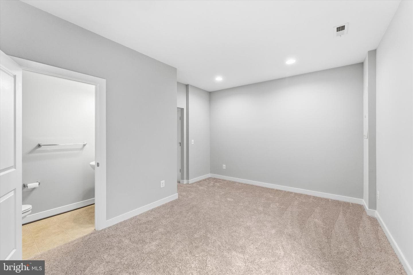 103 Saginaw Drive #302 photo 14