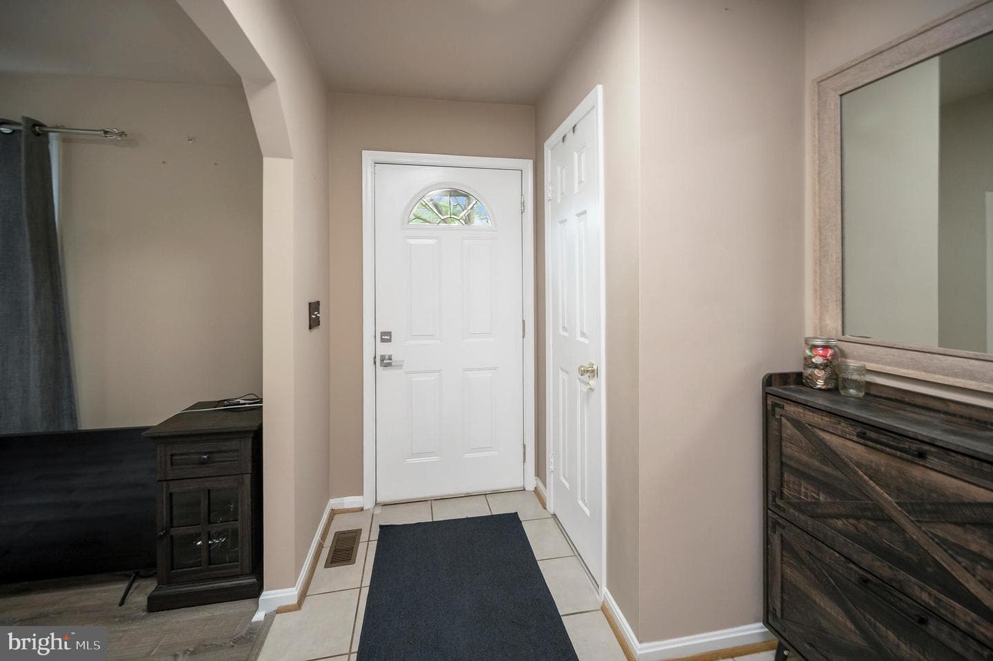111 Shenandoah Lane photo 8