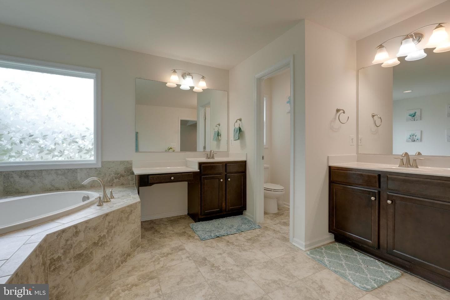 32 Reserve Way photo 17