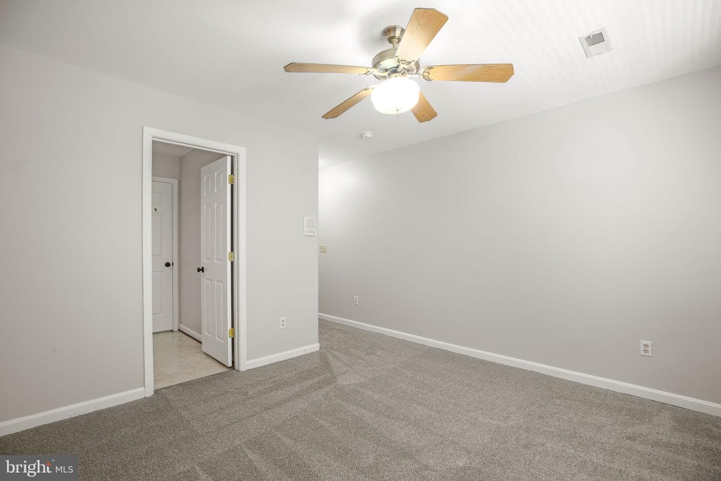 839 Queen Anne Drive photo 60