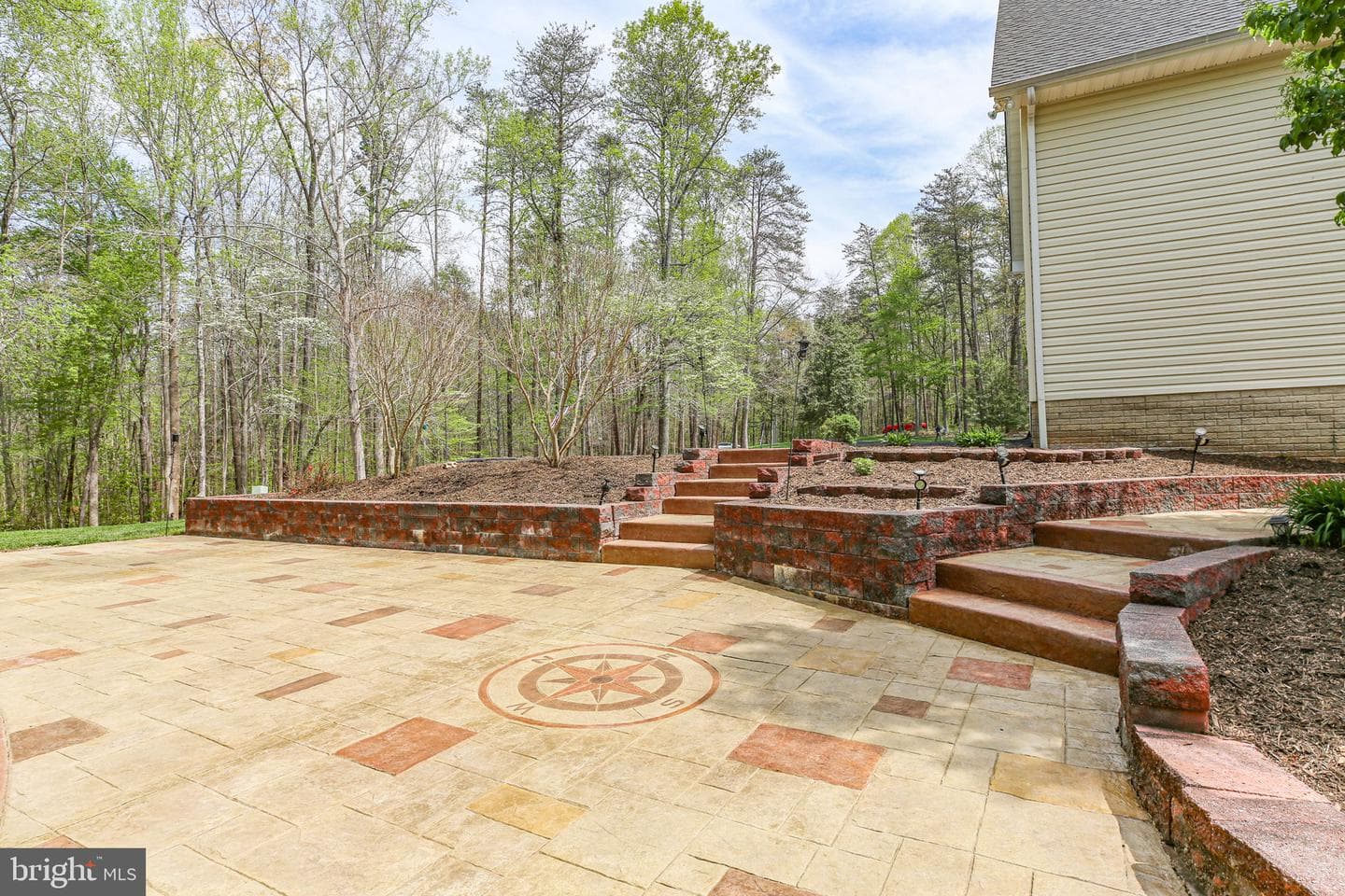 839 Queen Anne Drive photo 82