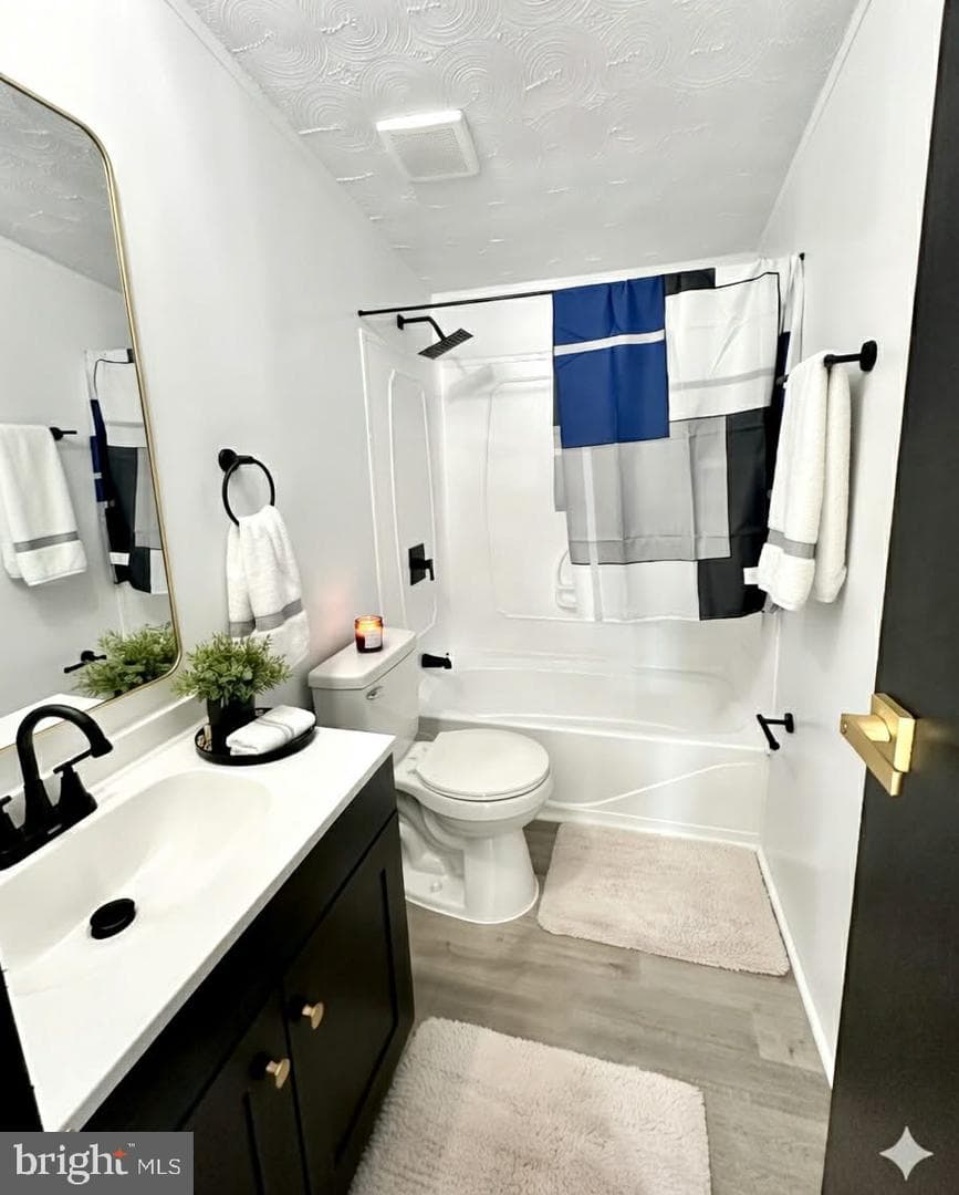 9 Robert Street photo 15