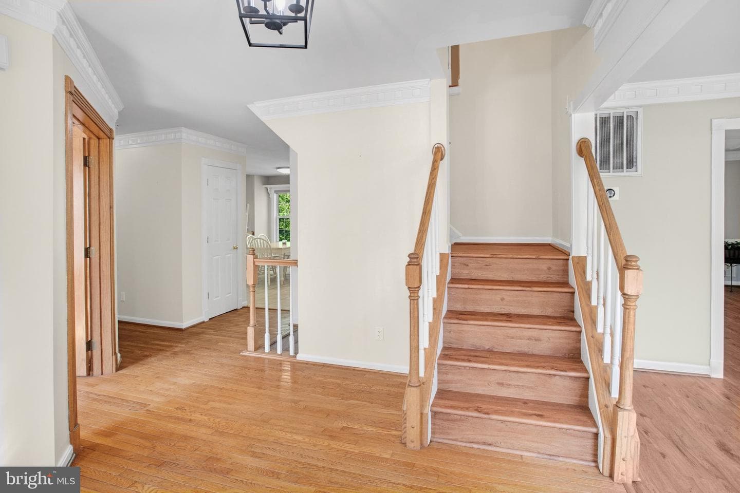 5 Murray Circle photo 16