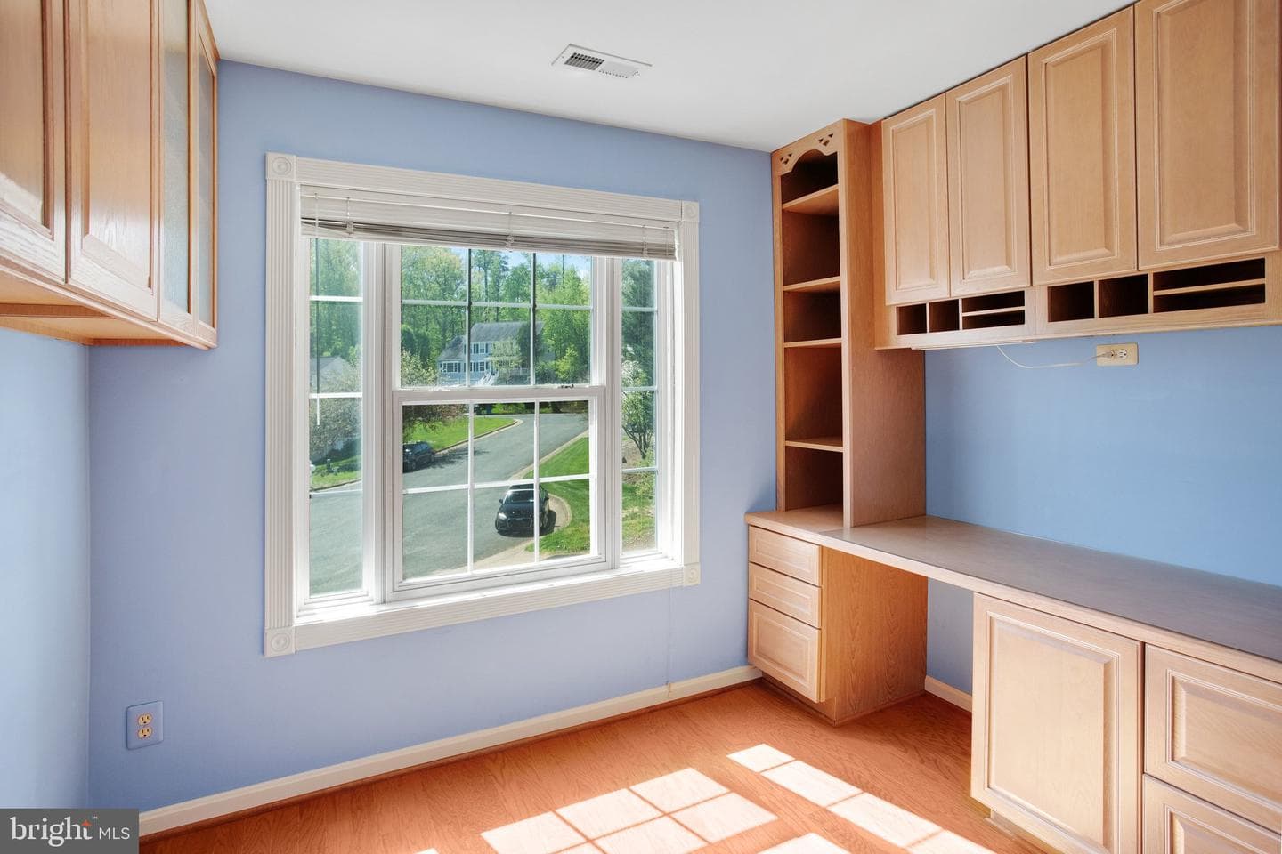 5 Murray Circle photo 28