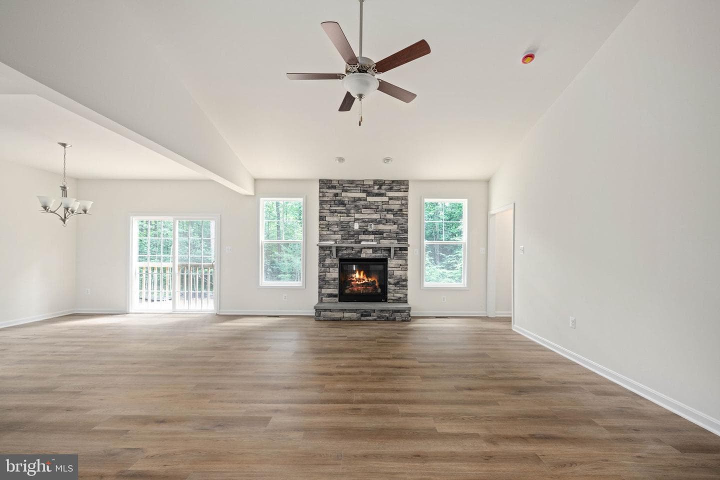 185 Infinity Lane photo 16