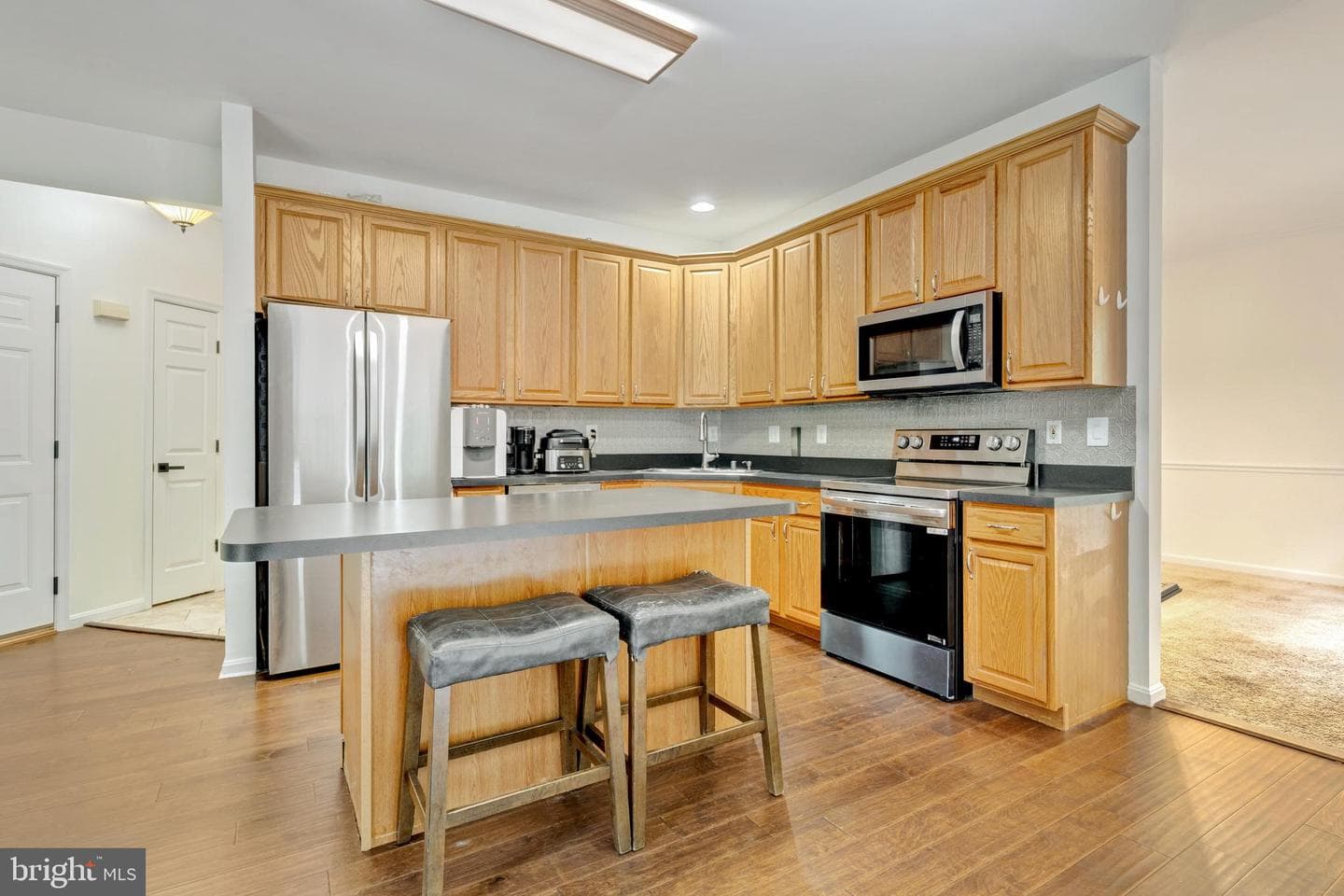 94 Chadwick Drive photo 6