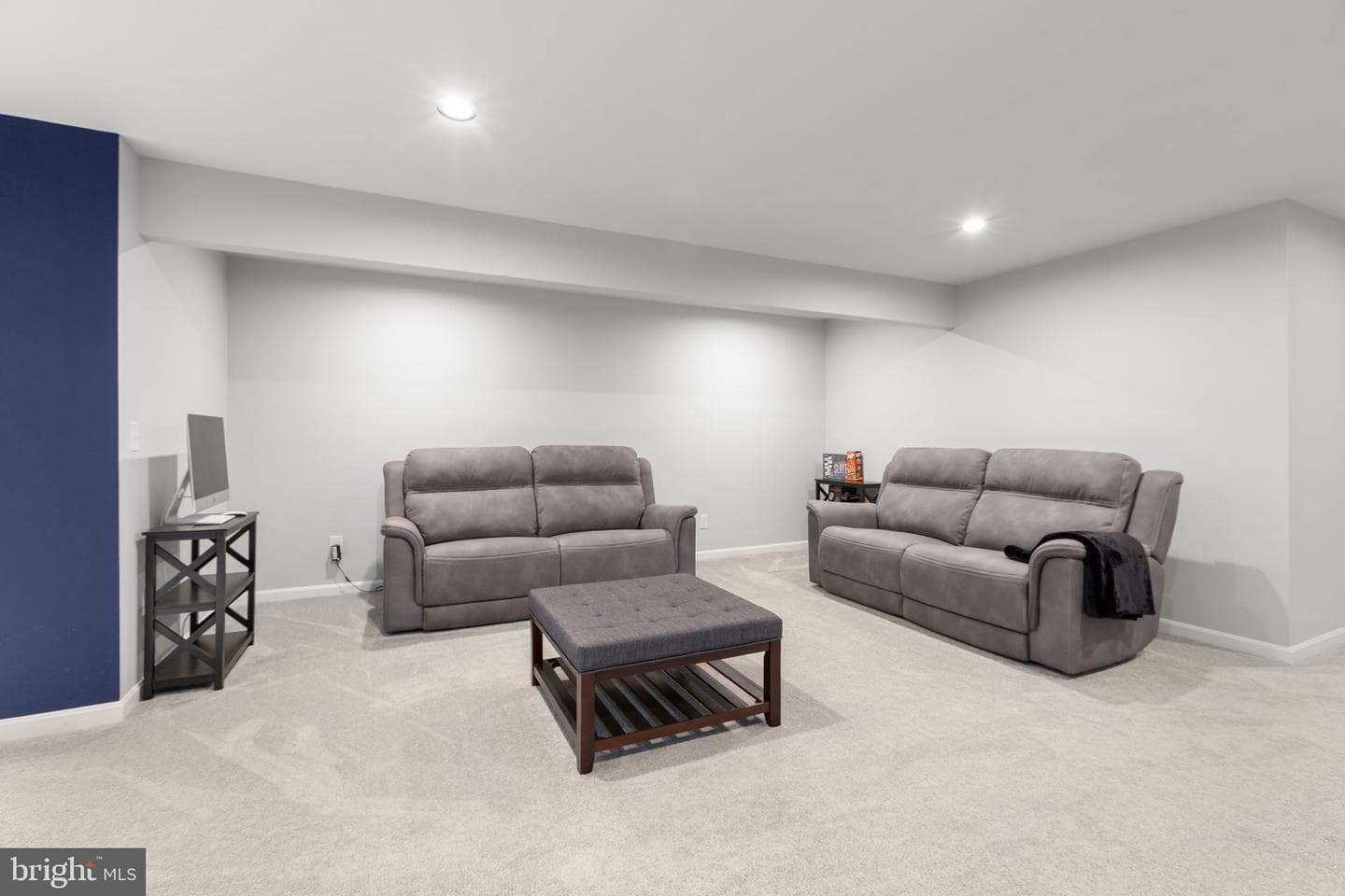 121 Brafferton Boulevard photo 46