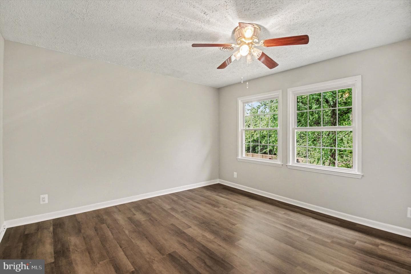 2127 Aquia photo 20