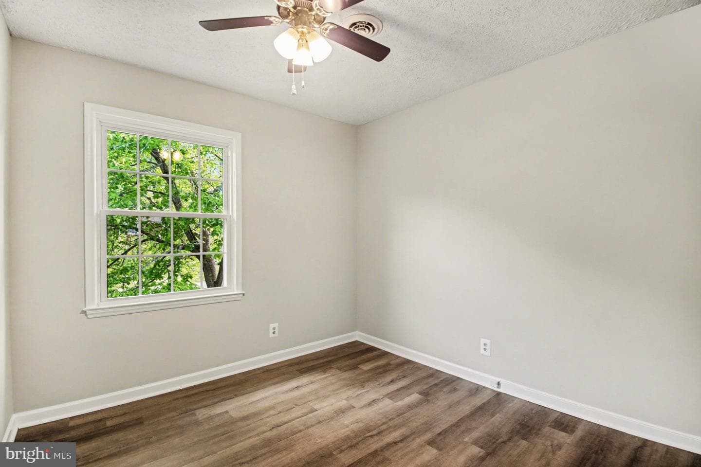 2127 Aquia photo 25