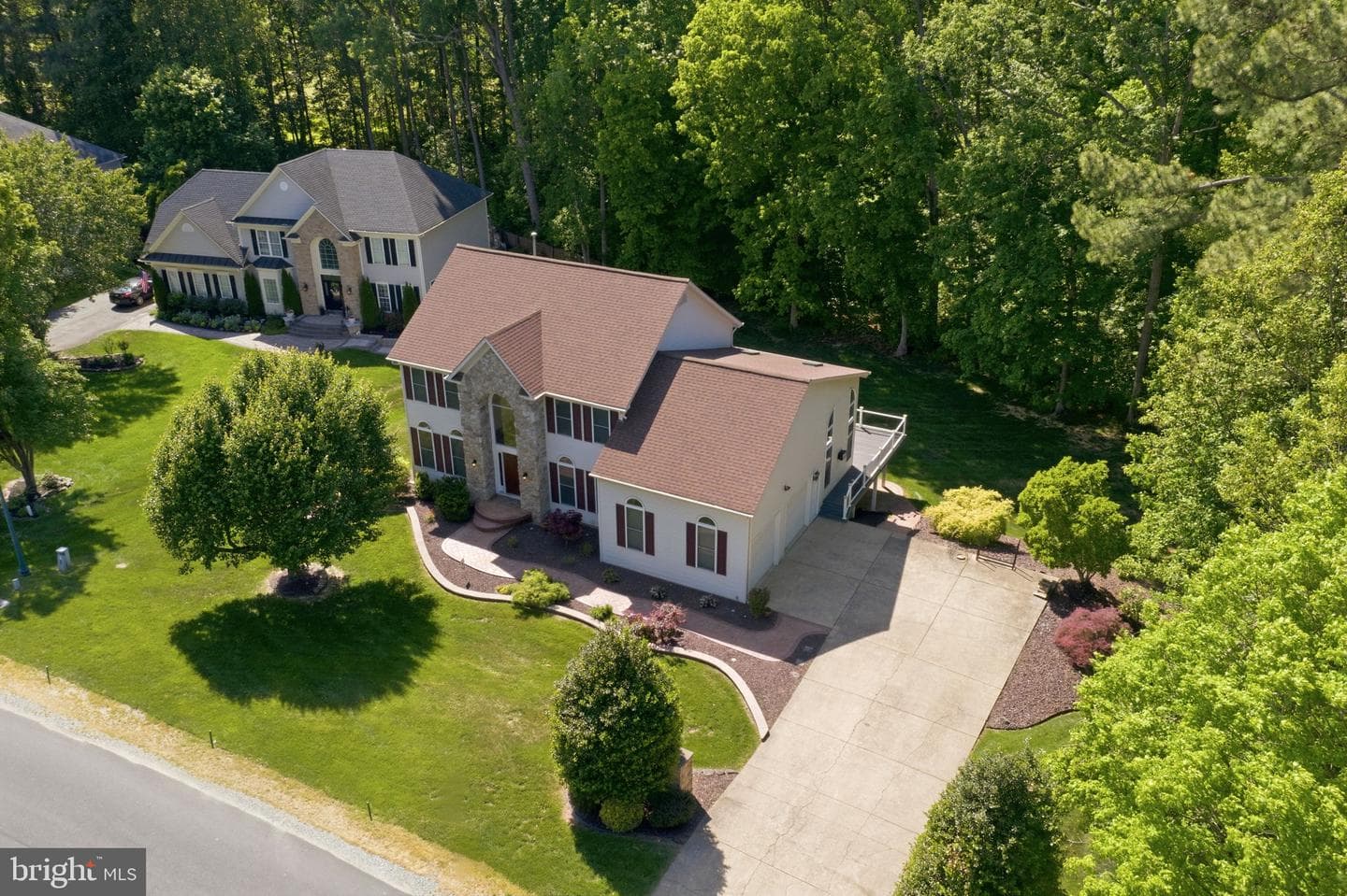 56 Monument Drive photo 4