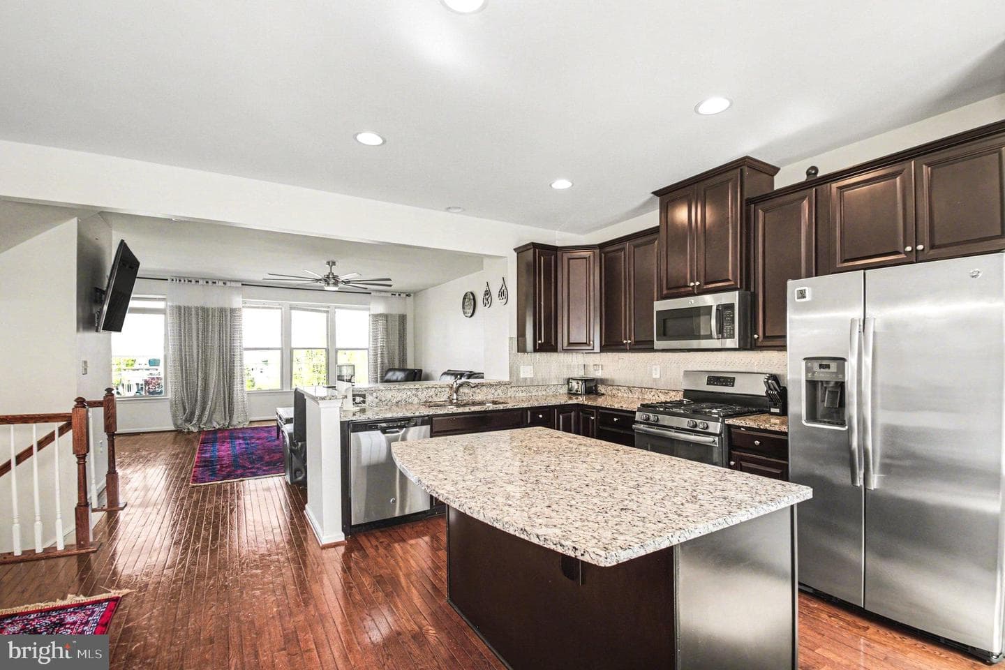 109 Sweetgum Court photo 4