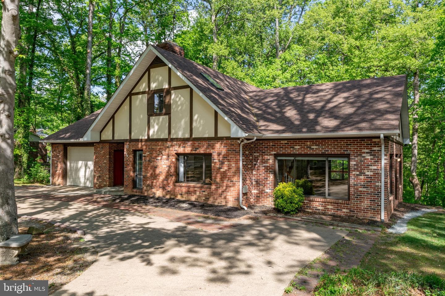 6 Westcot Place