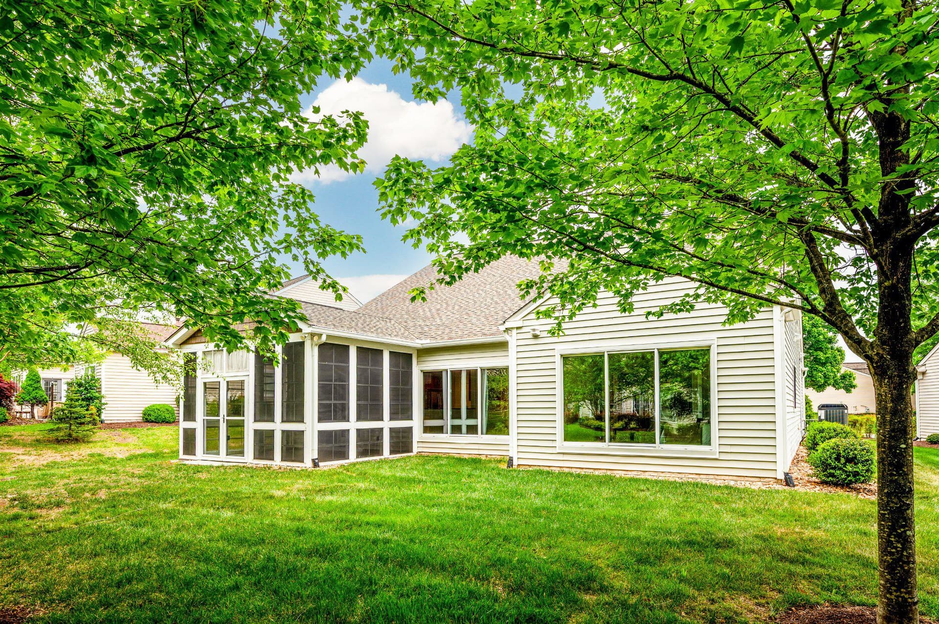 28 Mendota Way photo 4