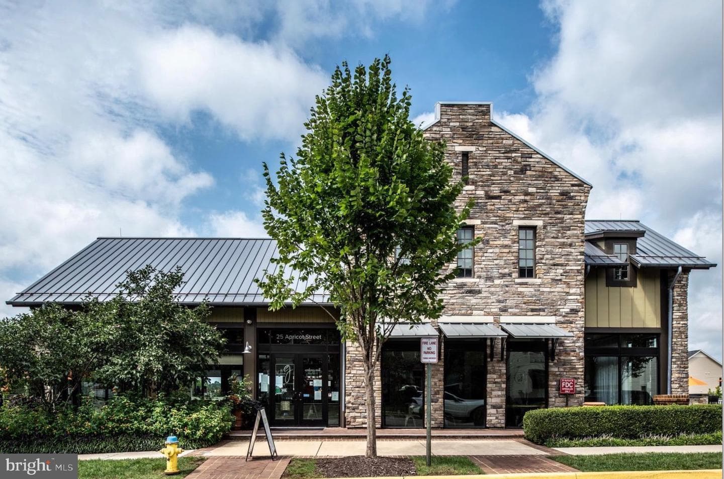 108 Apricot Street photo 17