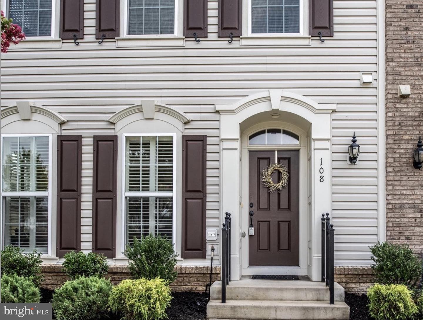 108 Apricot Street photo 5