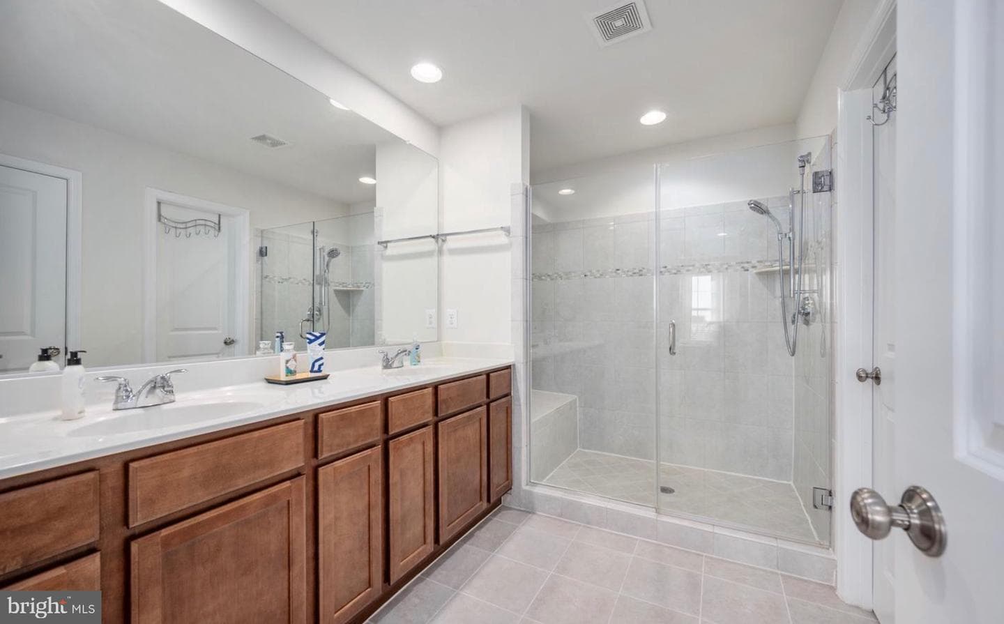 108 Apricot Street photo 7