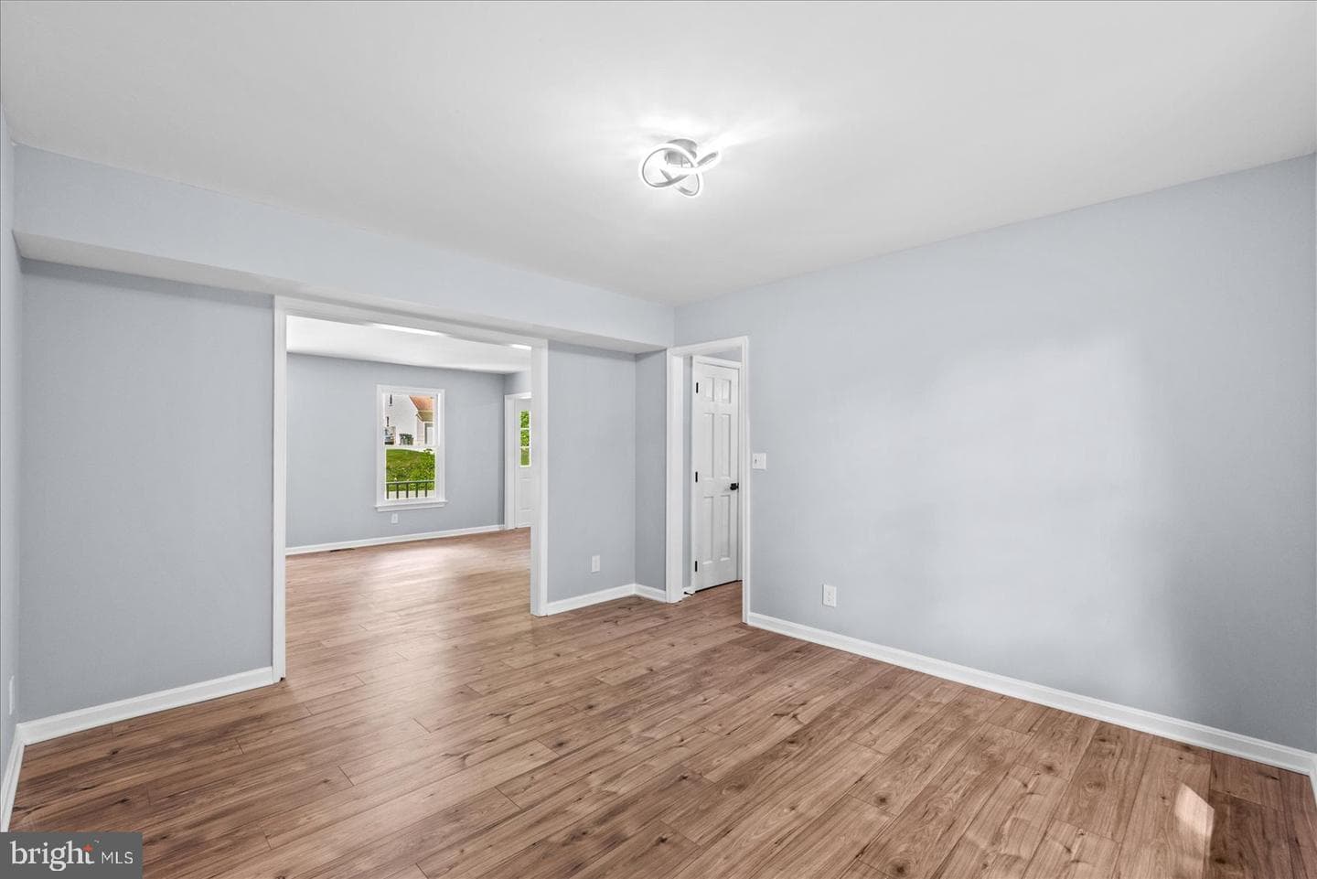 32 Kelly Way photo 12