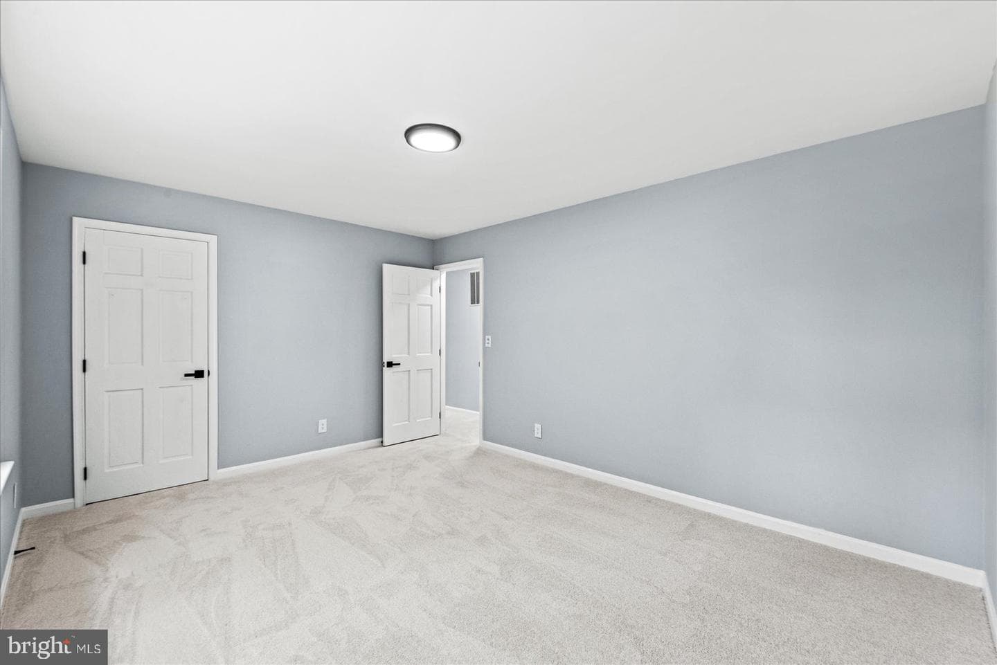 32 Kelly Way photo 36