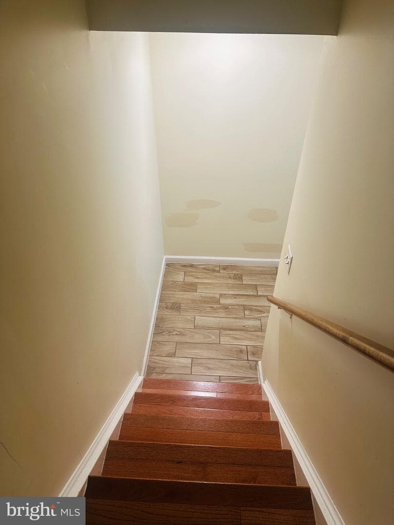 30 Bridgeport Circle photo 32
