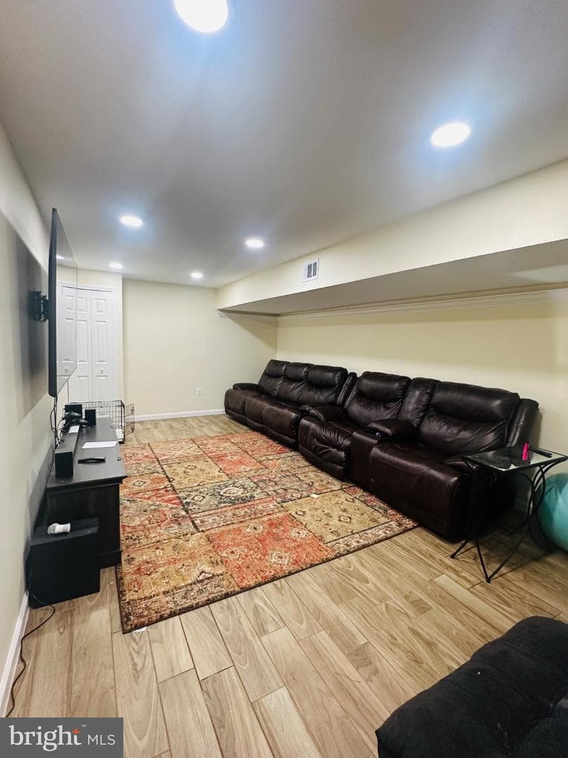 30 Bridgeport Circle photo 38