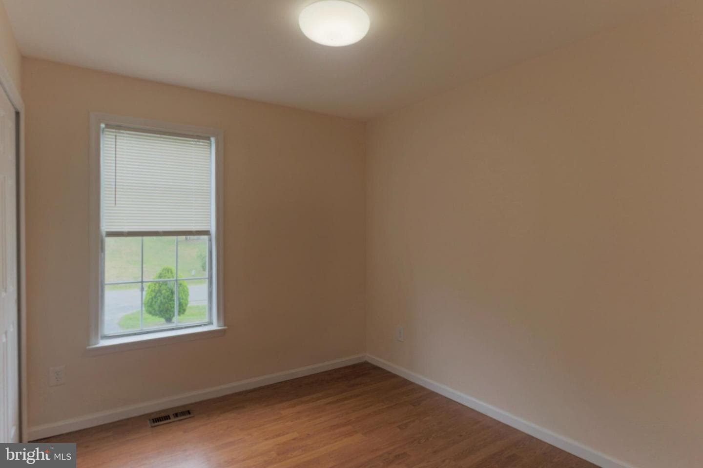 47 Clark Lane photo 20