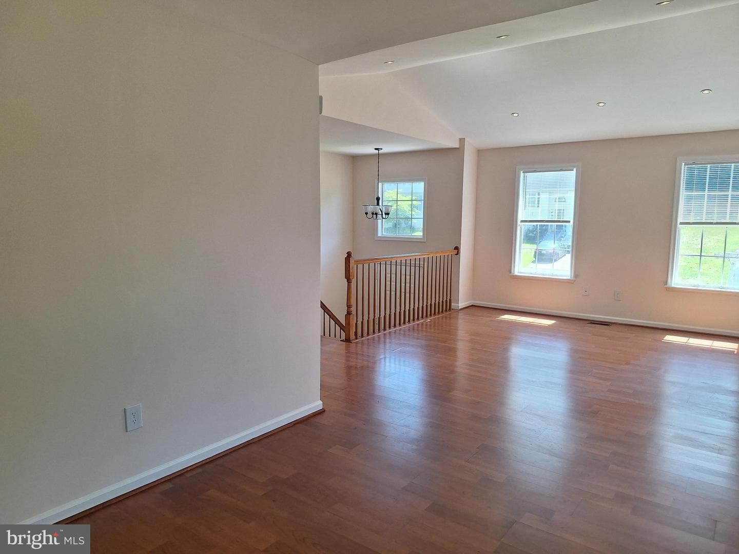 47 Clark Lane photo 4