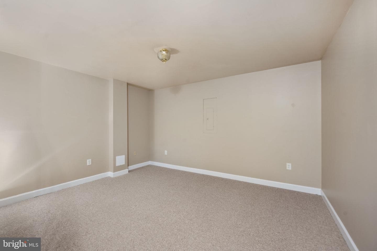 21 Remington Court photo 50