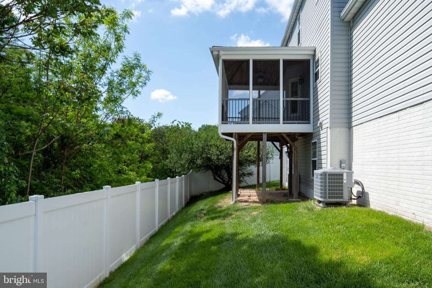 21 Remington Court photo 60
