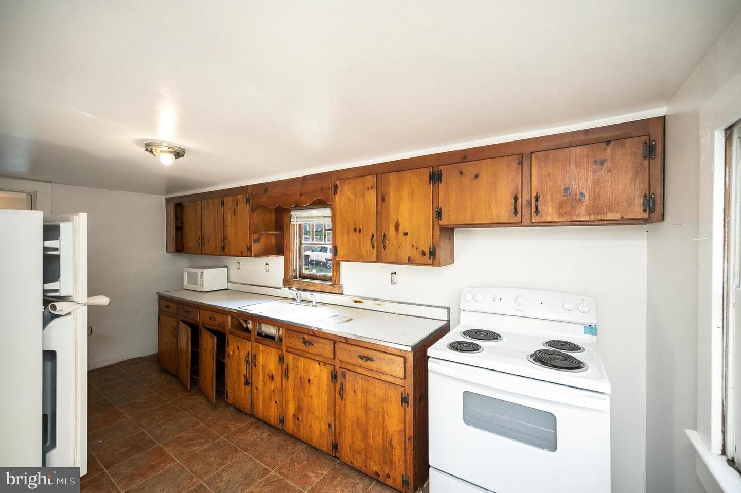 268 Cambridge Street photo 28