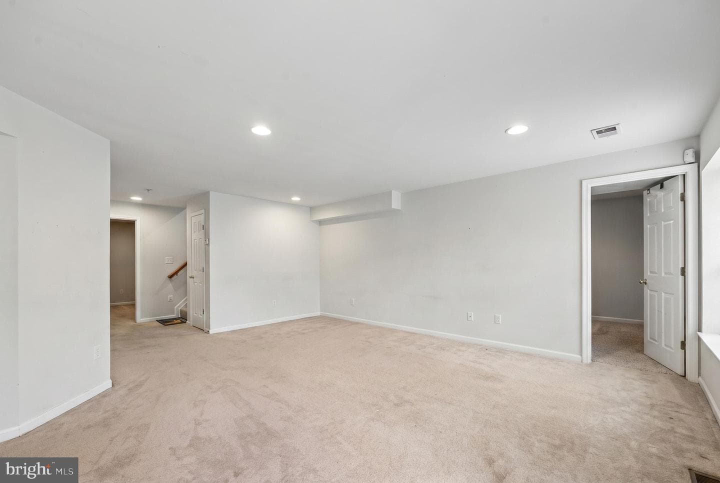 117 Holmes Street photo 25