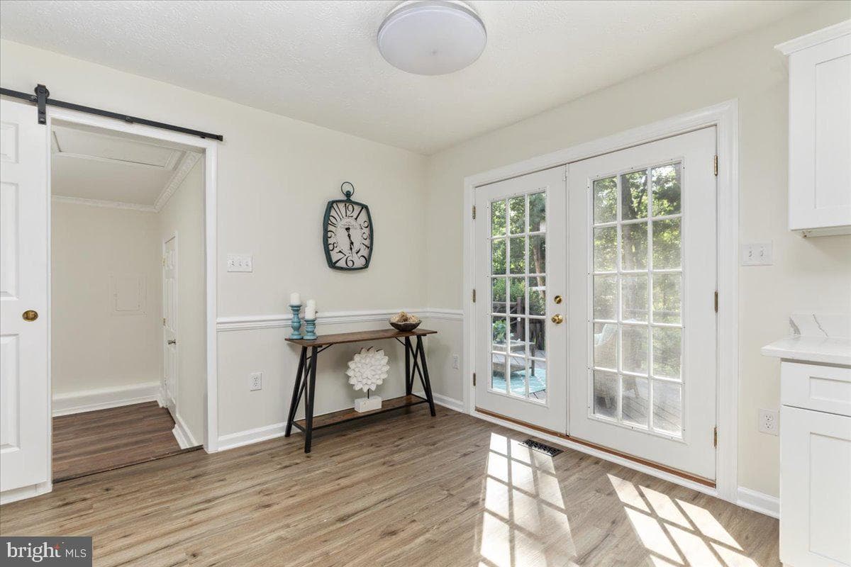 6 Breezy Hill Drive photo 8