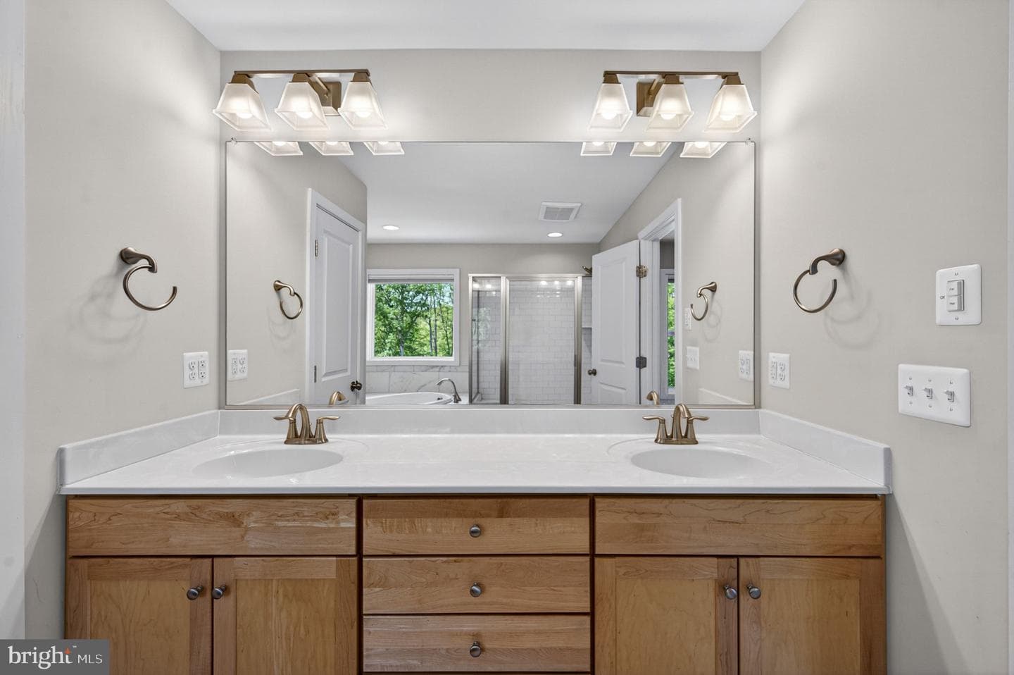 85 Hopewell Drive photo 53