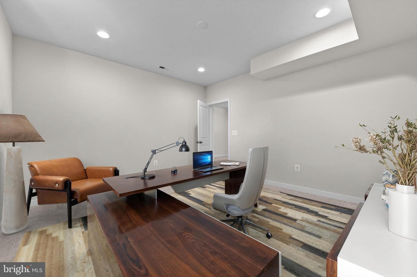 85 Hopewell Drive photo 63