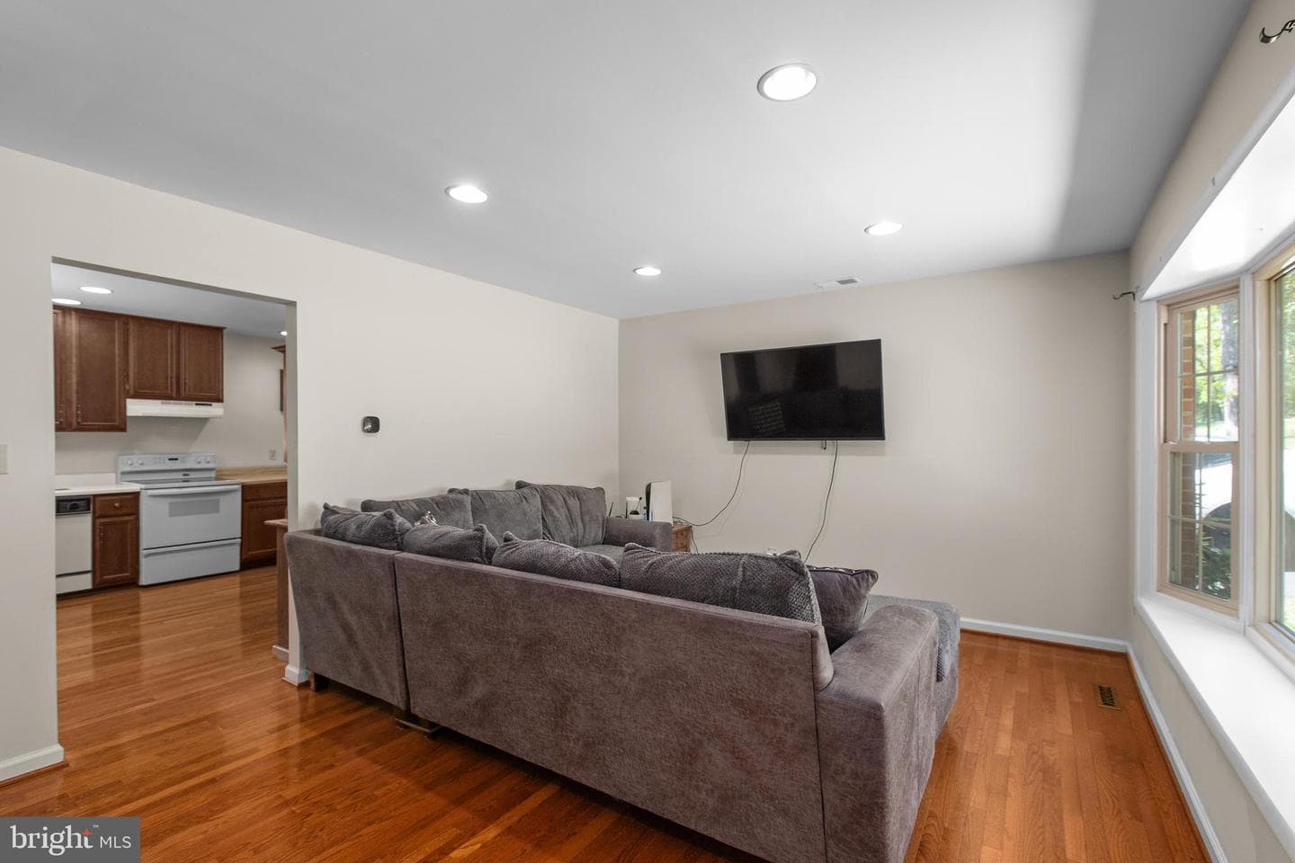 655 Holly Corner Road photo 10