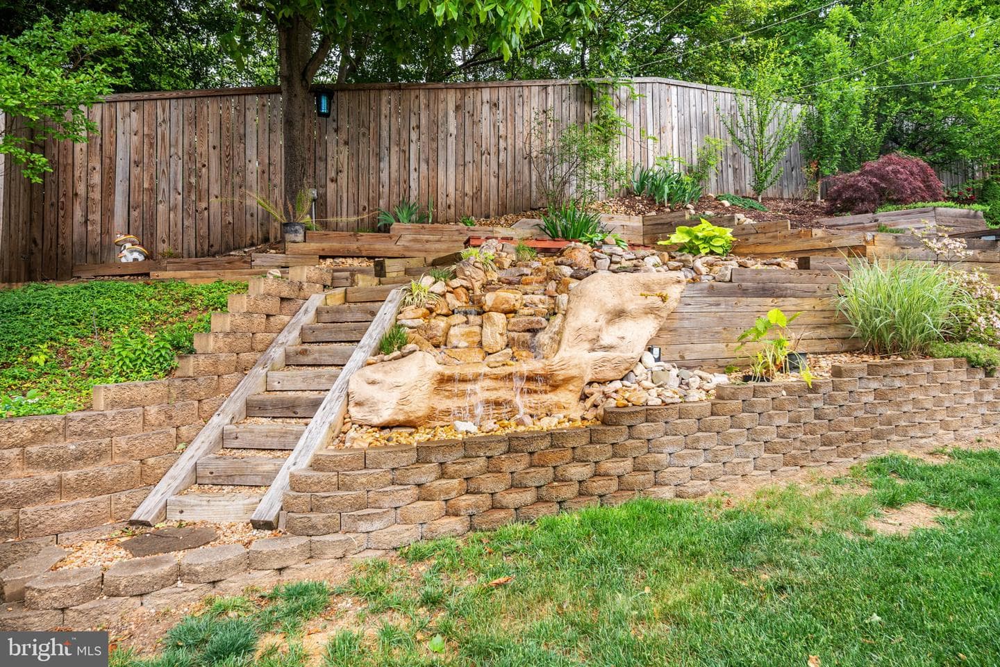 76 Landmark Drive photo 55
