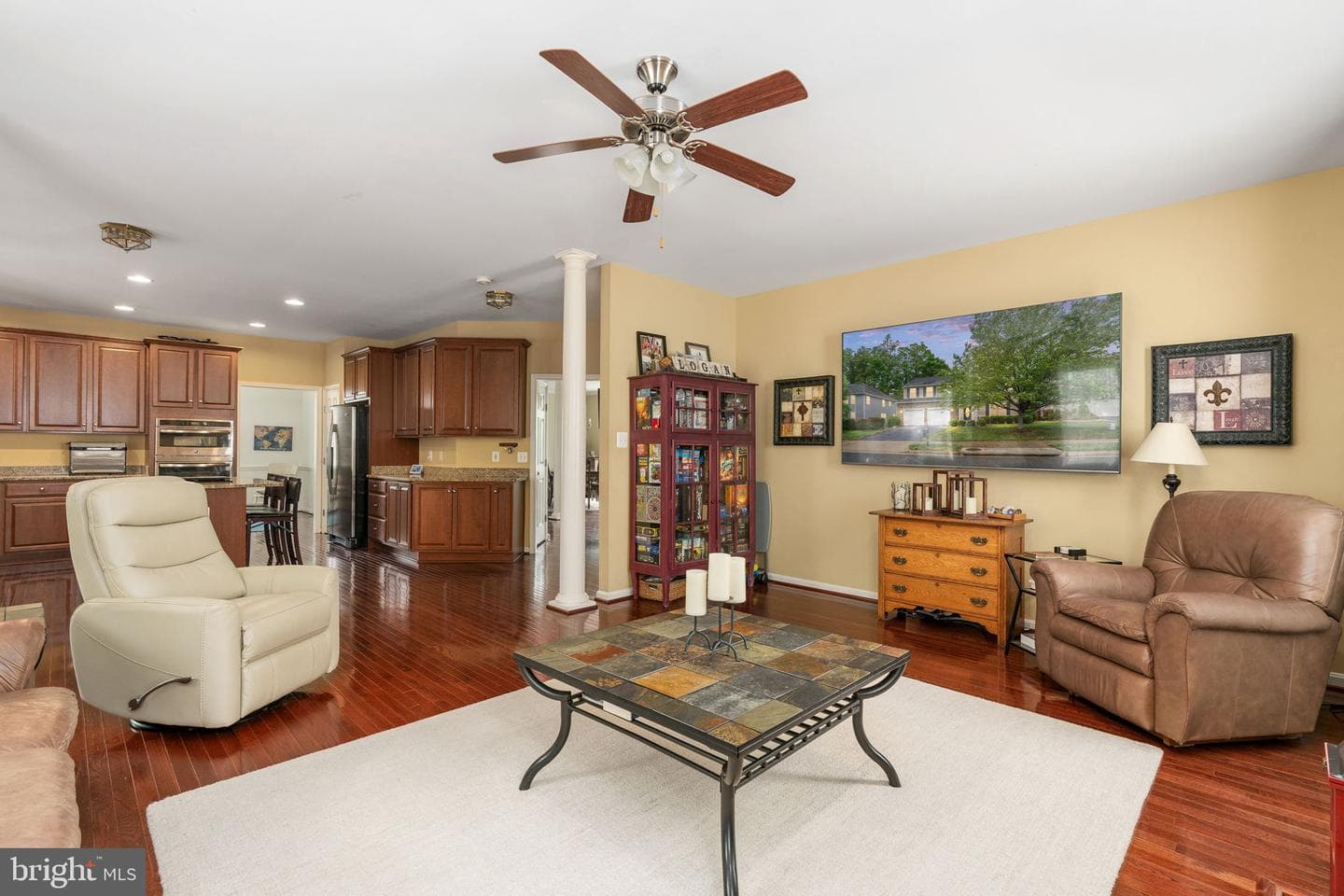 76 Landmark Drive photo 9