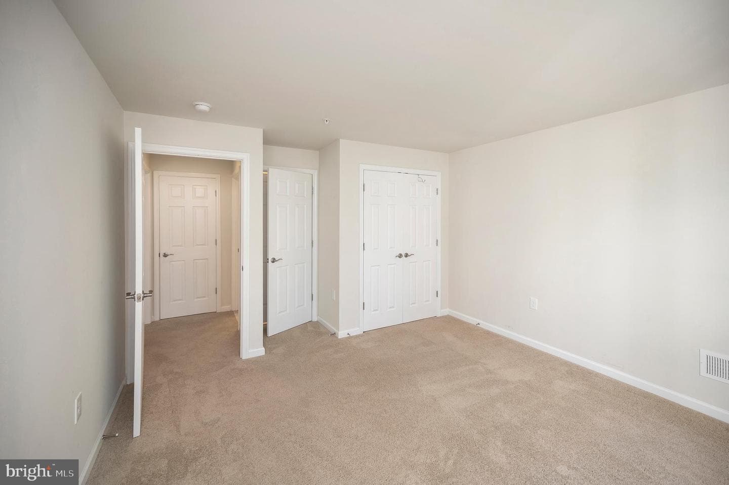 144 Castle Hill Drive photo 36