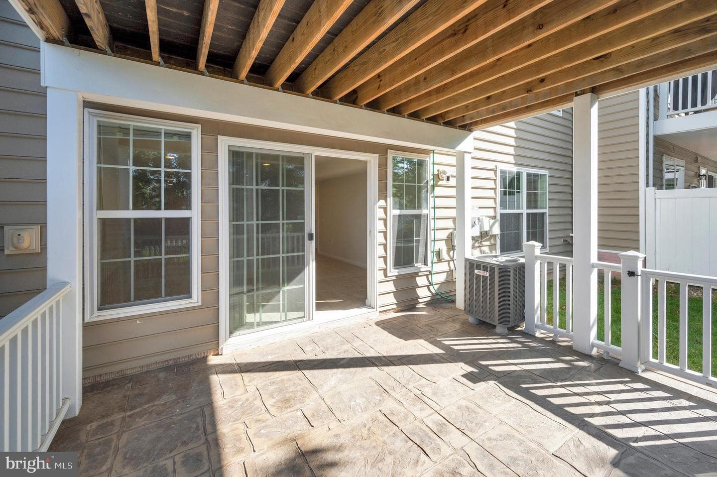 144 Castle Hill Drive photo 39