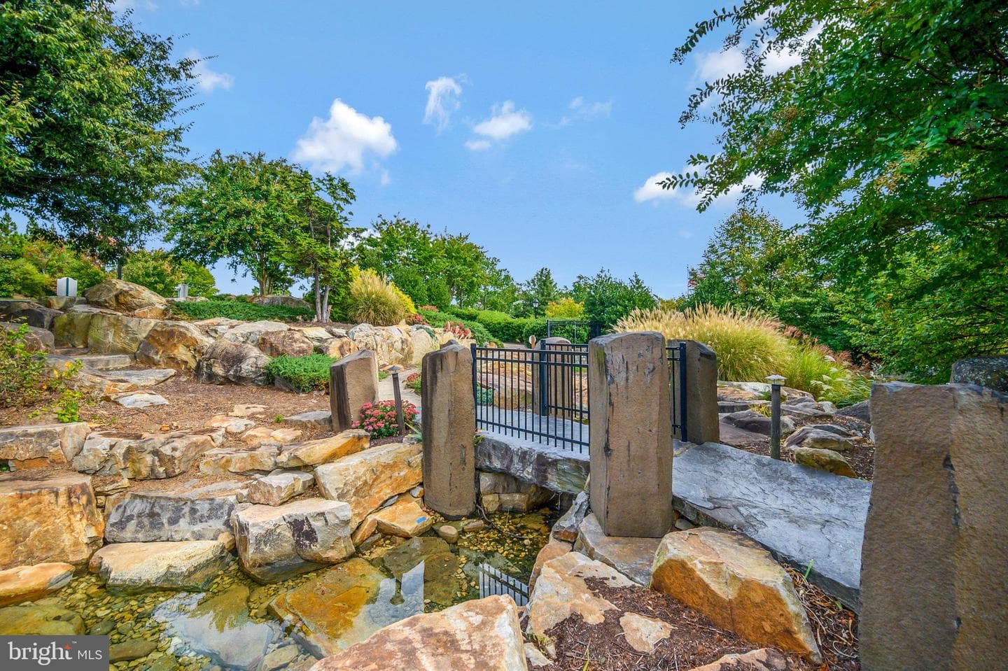 144 Castle Hill Drive photo 45