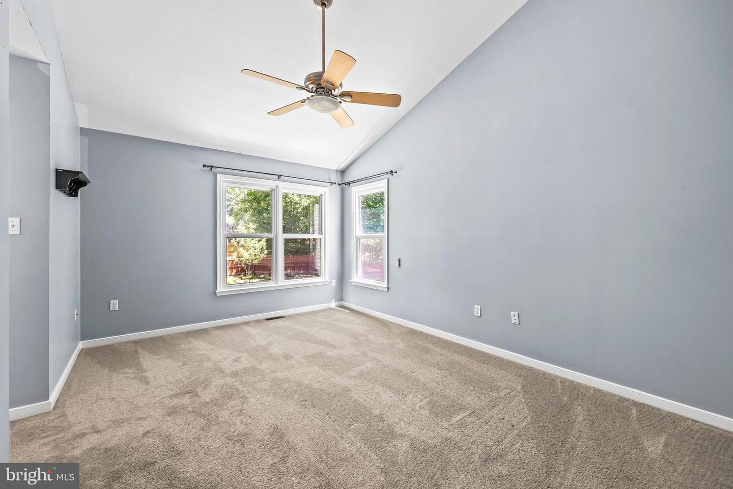 44 Kelly Way photo 20