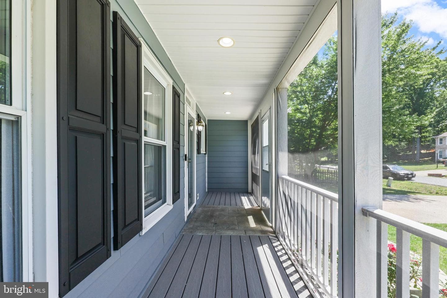 44 Kelly Way photo 3