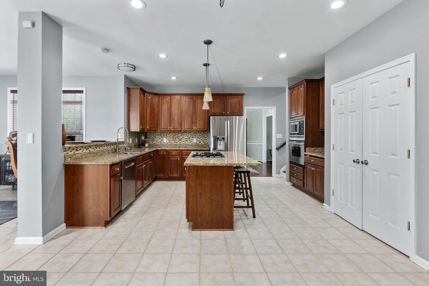 8 Saint Richards Ct photo 18